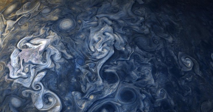 Space Photos of the Week: Keeping an Eye on Jupiter's Storms