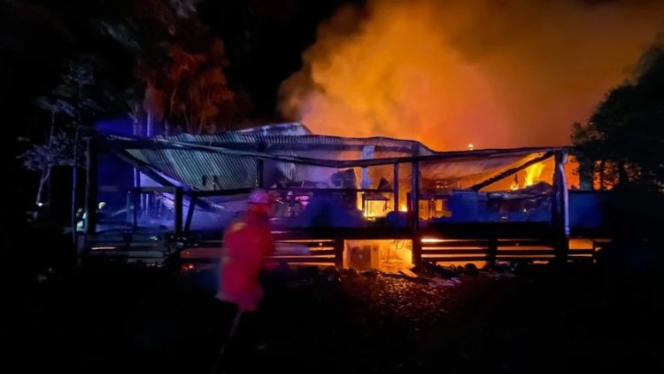 Wedding plans in disarray as popular NSW winery venue goes up in flames